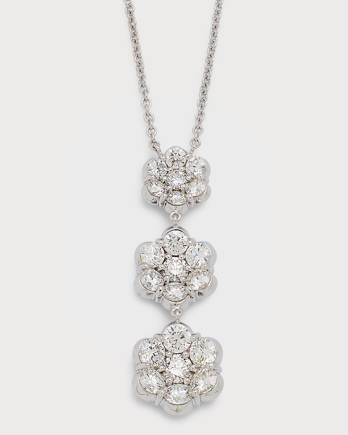 18k White Gold Triple Flower Diamond Pendant Necklace