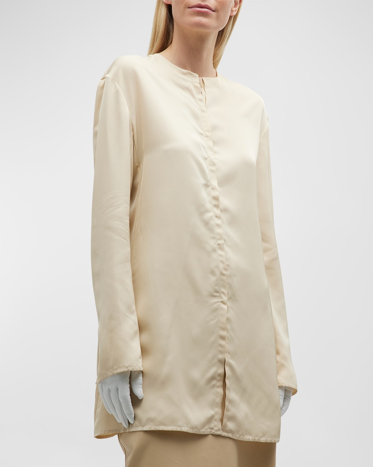 The Row Berilla Satin Button-front Top In Tea White