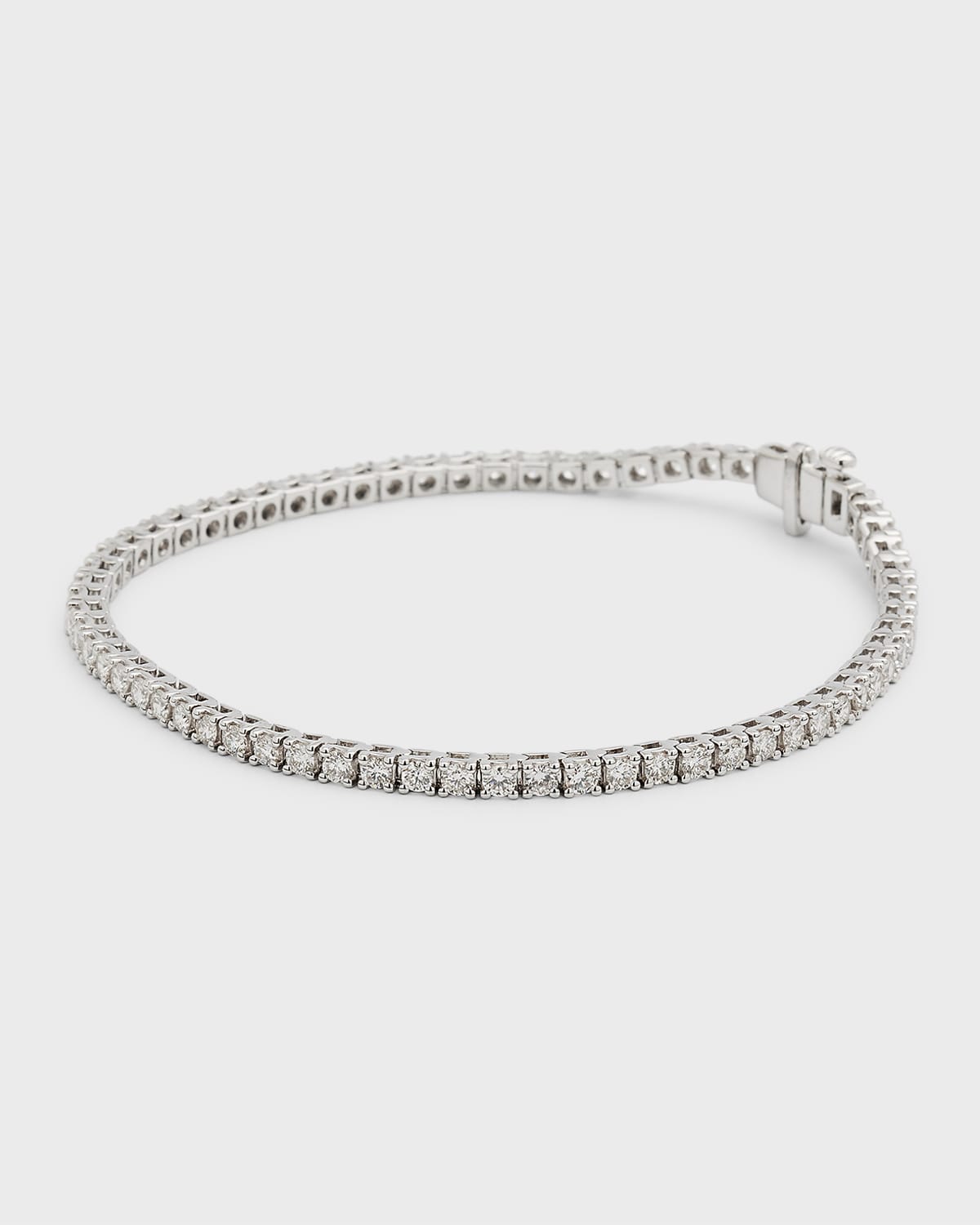 18K White Gold Round Diamond Bracelet, 7"L