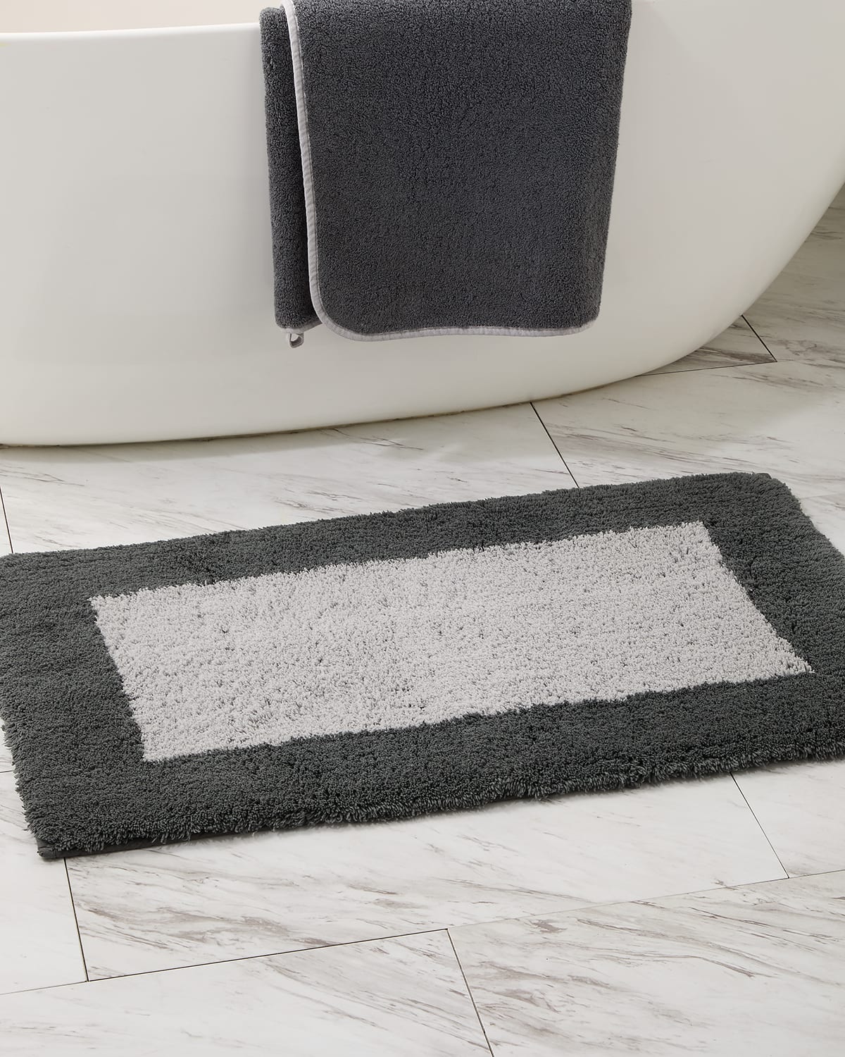 Graccioza Bicolor Bath Rug, 20" X 31" In Silver/storm