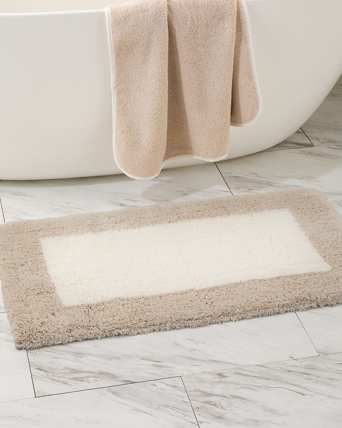 Graccioza Bicolor Bath Rug, 20" X 31"