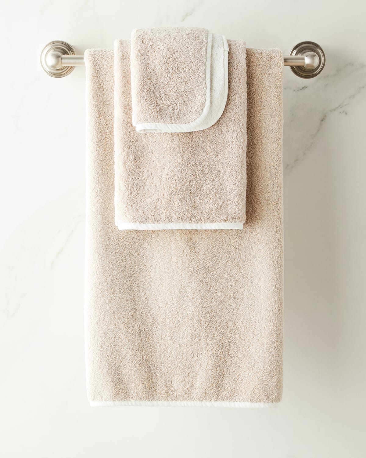 Graccioza Bicolor Hand Towel