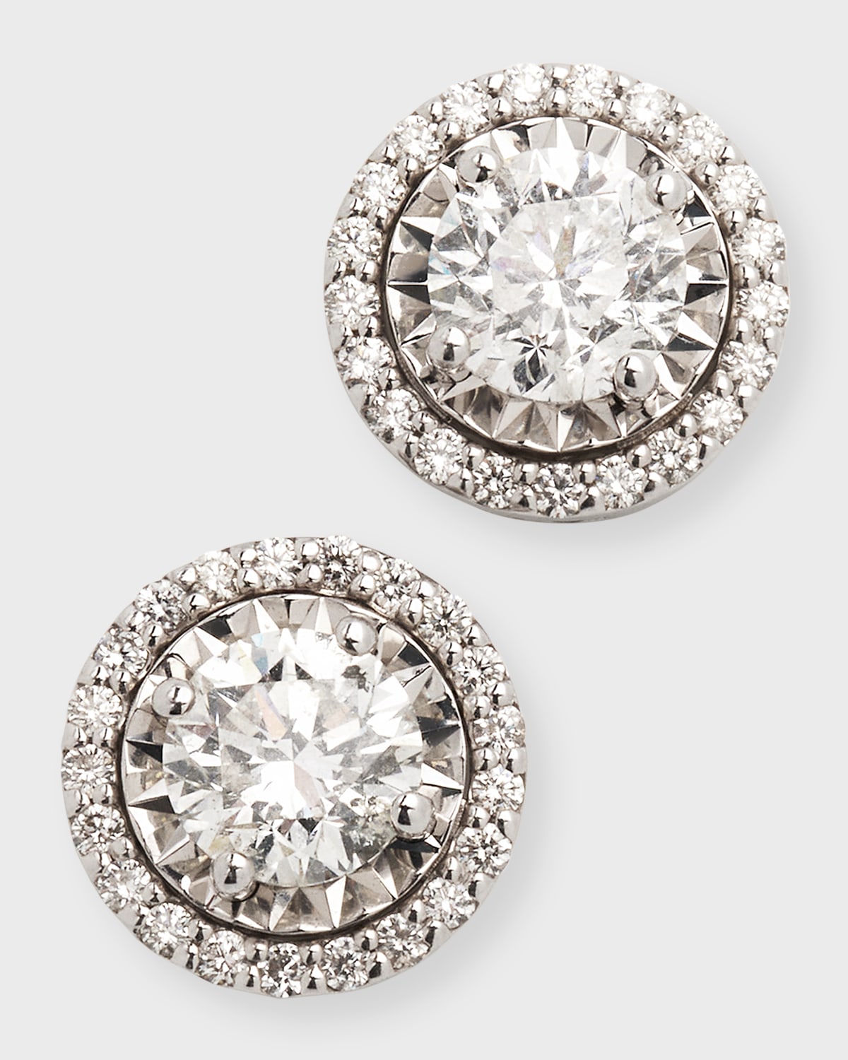 18K White Gold Illusion Diamond Halo Stud Earrings