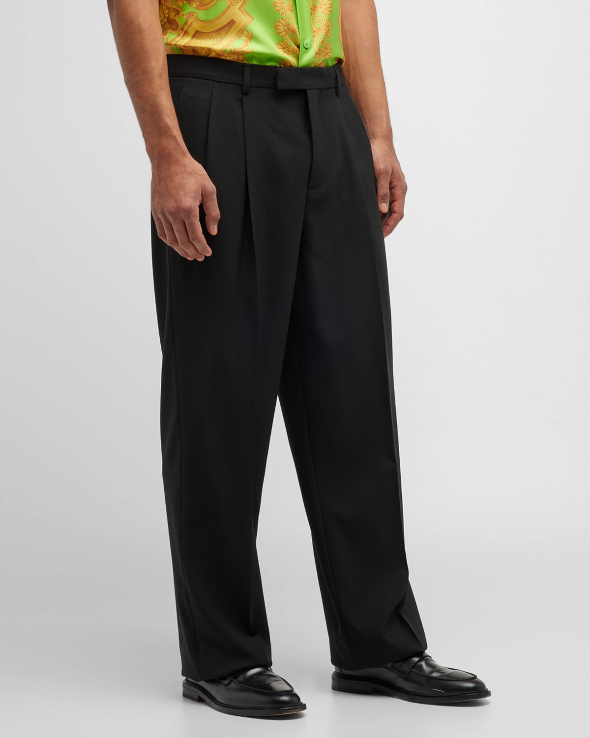 Versace Men's Virgin Wool Pleated Trousers In Black