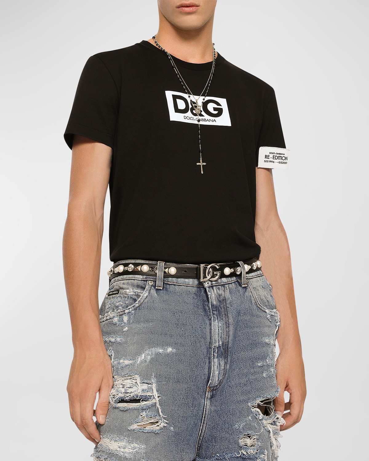 Shop Dolce & Gabbana Men's Dg Re-edition T-shirt In Black