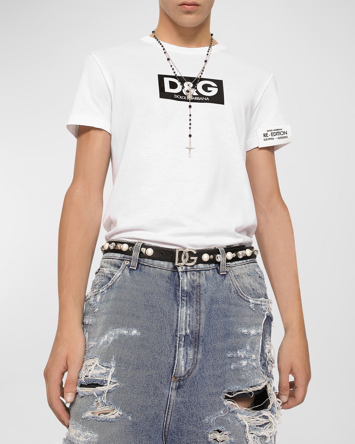 Shop Dolce & Gabbana Men's Dg Re-edition T-shirt In White