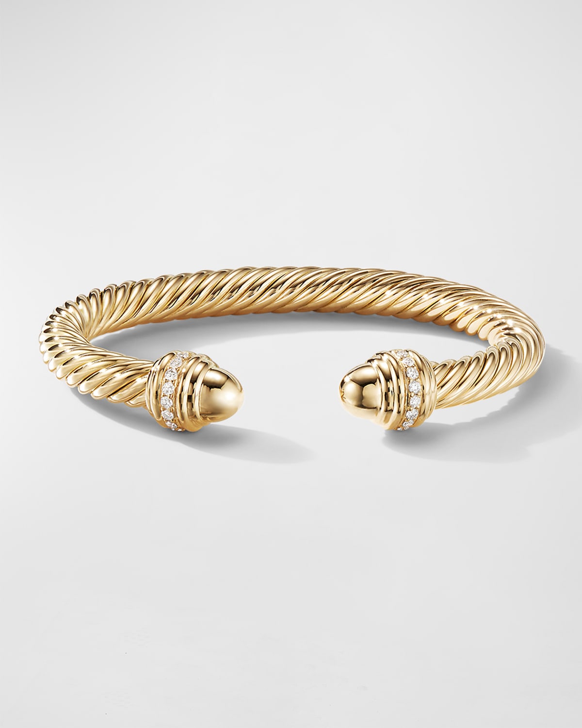 David Yurman Cable Bracelet With Diamonds In 18k Gold, 7mm In Gold Dome