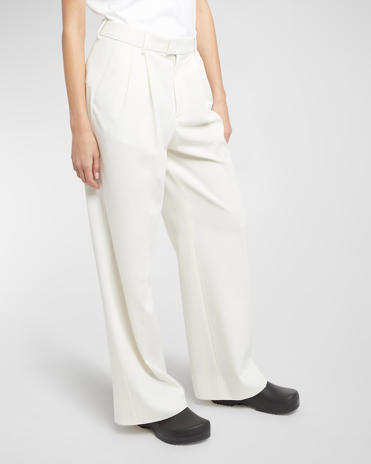 Armarium Giorgia Relaxed-fit Wool Trouser Pants In Off White