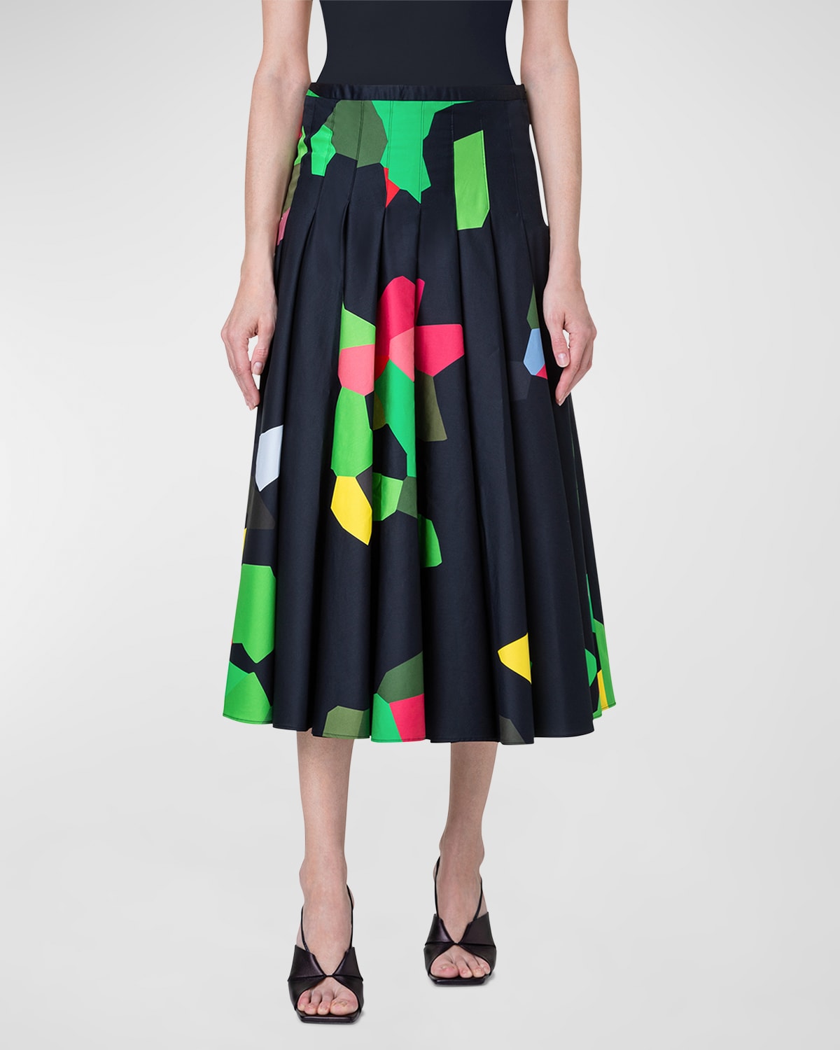 Akris Punto Xl Kaleidoscope Print Pleated A-line Midi Skirt In Black-multicolor