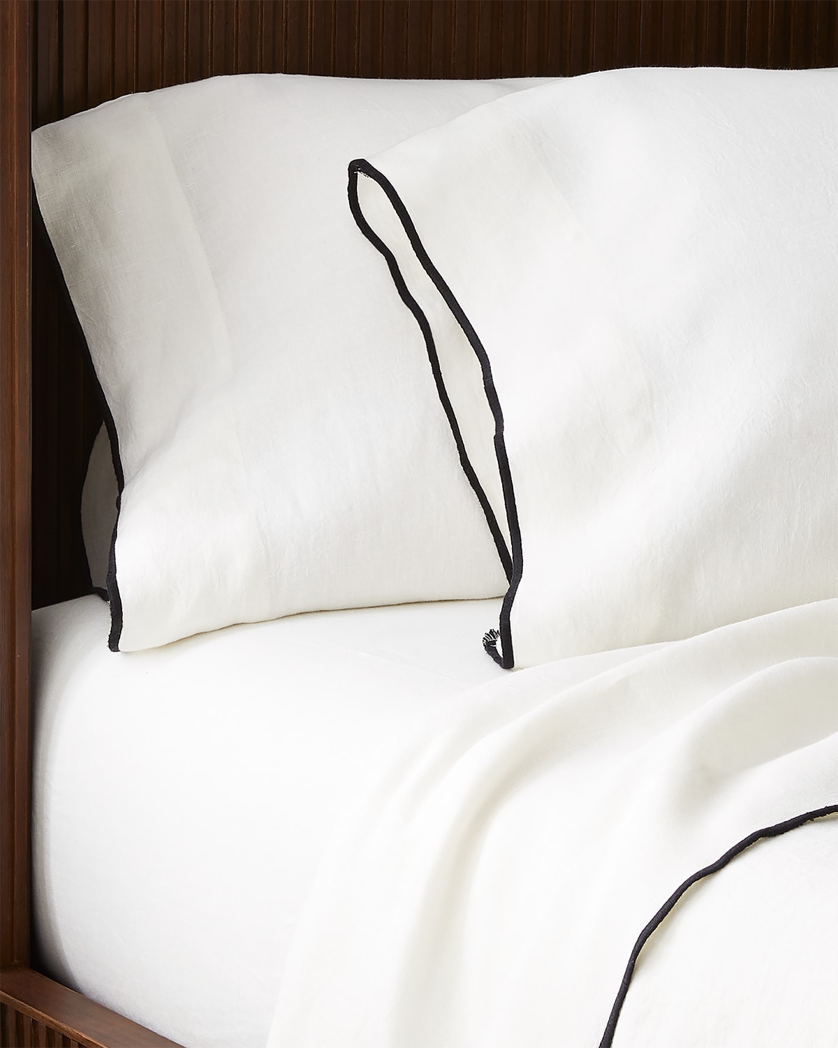 Amity Home Tyne Linen Standard Pillowcase Pair In Ivory Asp
