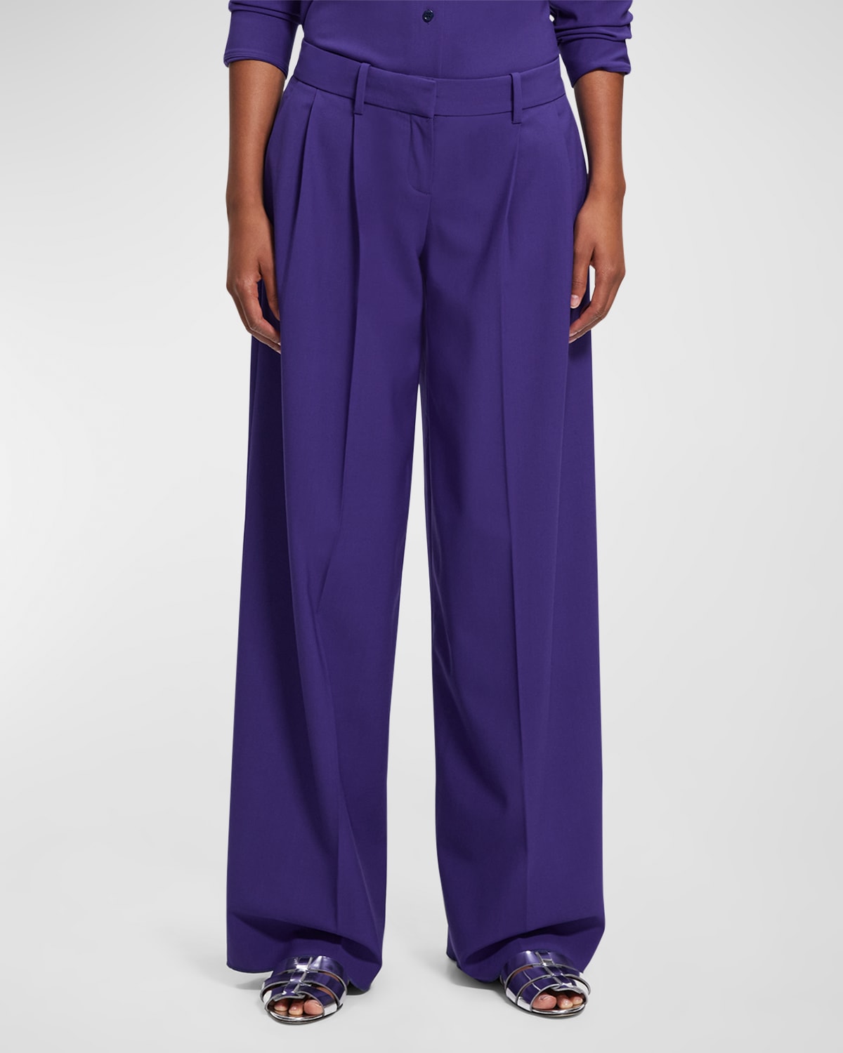 Theory Stretch Wool Pleated Low-rise Trousers In Blue Iris