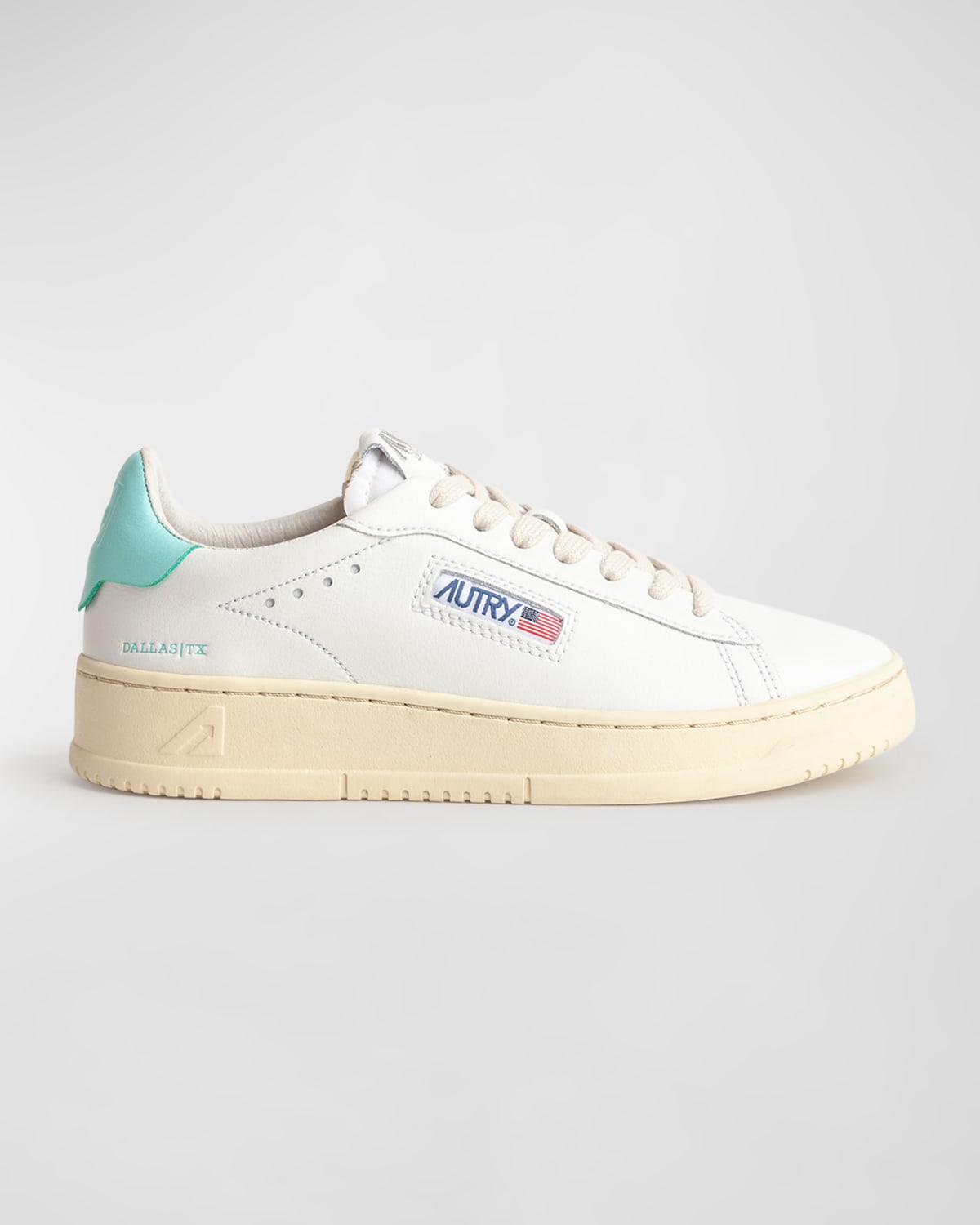 Autry Low Dallas Sneakers In White Turq