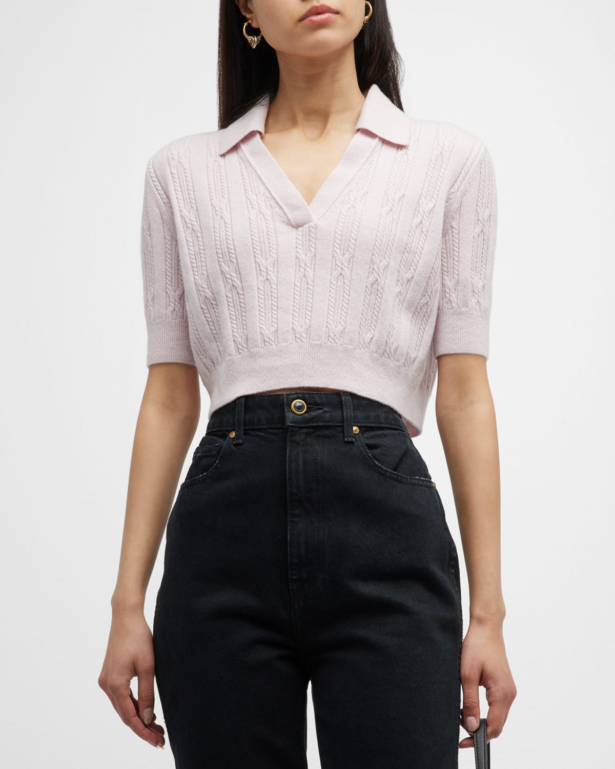 Khaite Lylith Cropped Pullover Aus Einer Kaschmirmischung Mit Zopfstrickmuster Und Polokragen In Dahlia