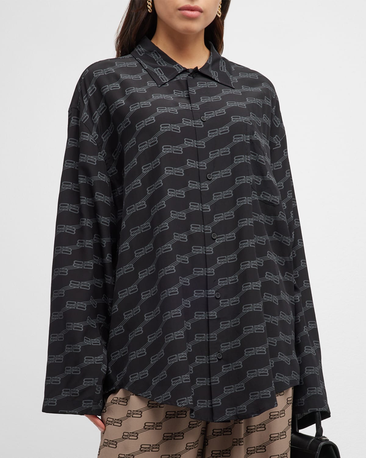 Shop Balenciaga Bb Logo Long-sleeve Minimal Collared Silk Shirt In 1269 Black/grey