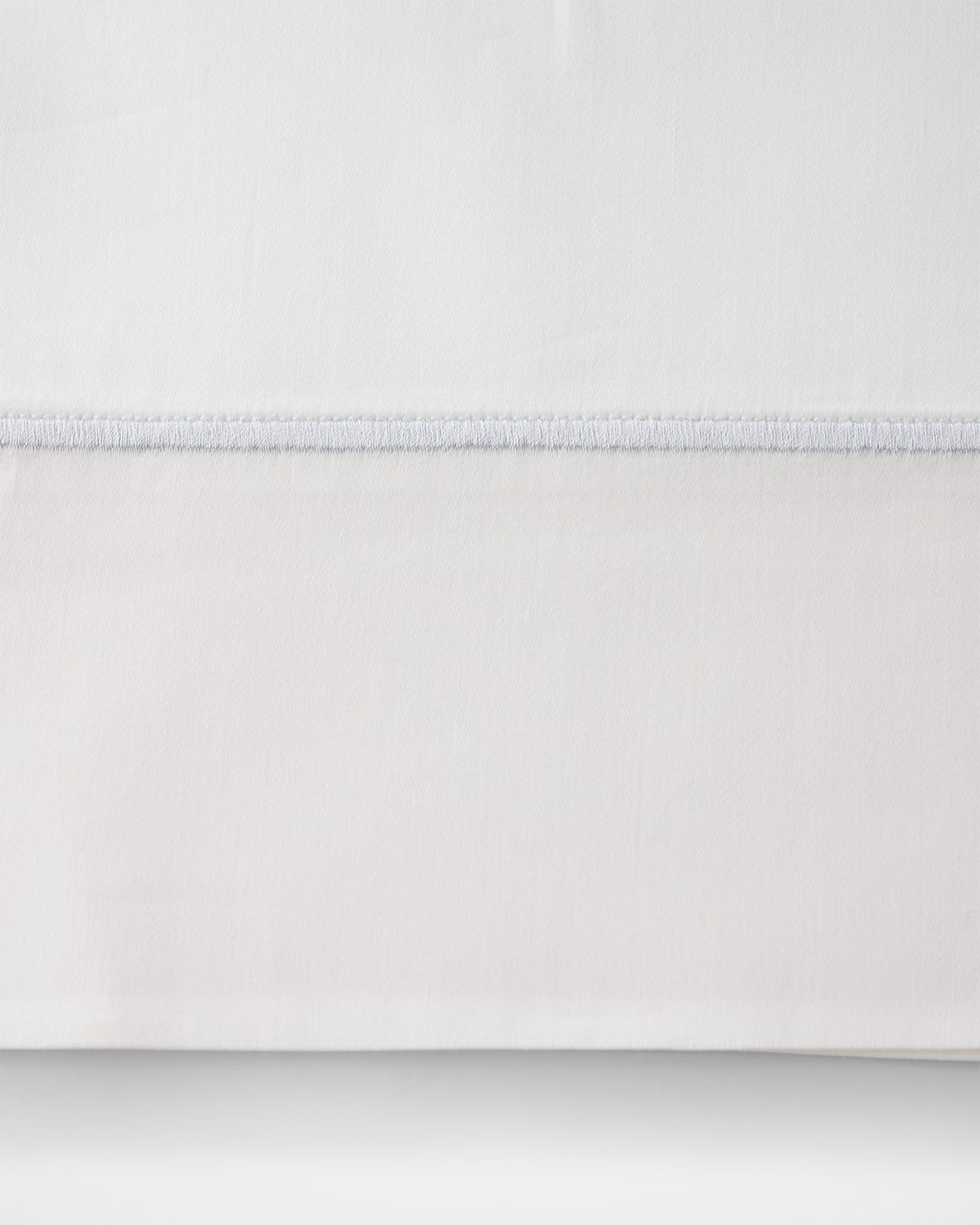 Sferra Marcus Classic King Pillowcase Pair In White/blue