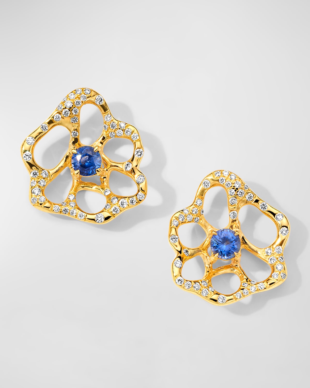 IPPOLITA 18K STARDUST DRIZZLE SMALL FLOWER STUD EARRINGS WITH BLUE SAPPHIRE AND DIAMONDS