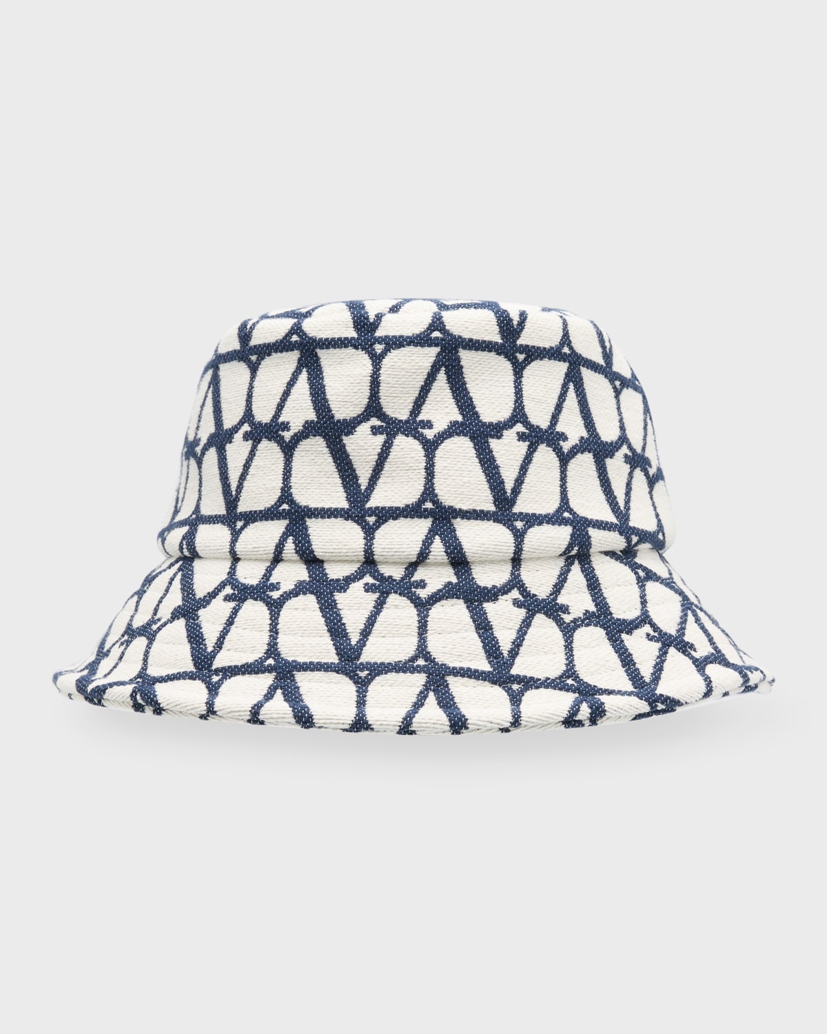 Valentino Garavani Toile Iconographe Bucket Hat In Bianco Worker