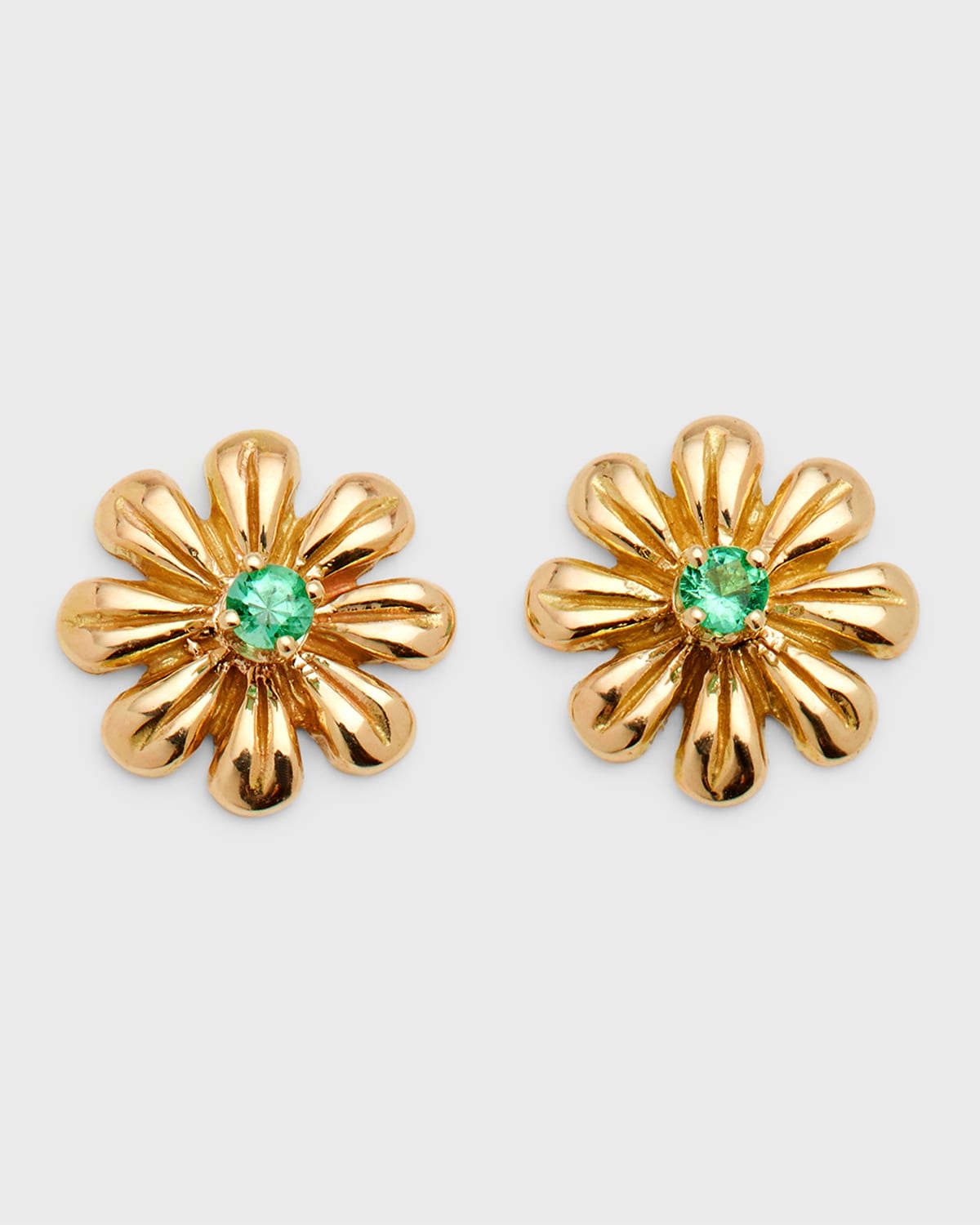 Poppy Finch Flower Emerald Stud Earrings In Gold