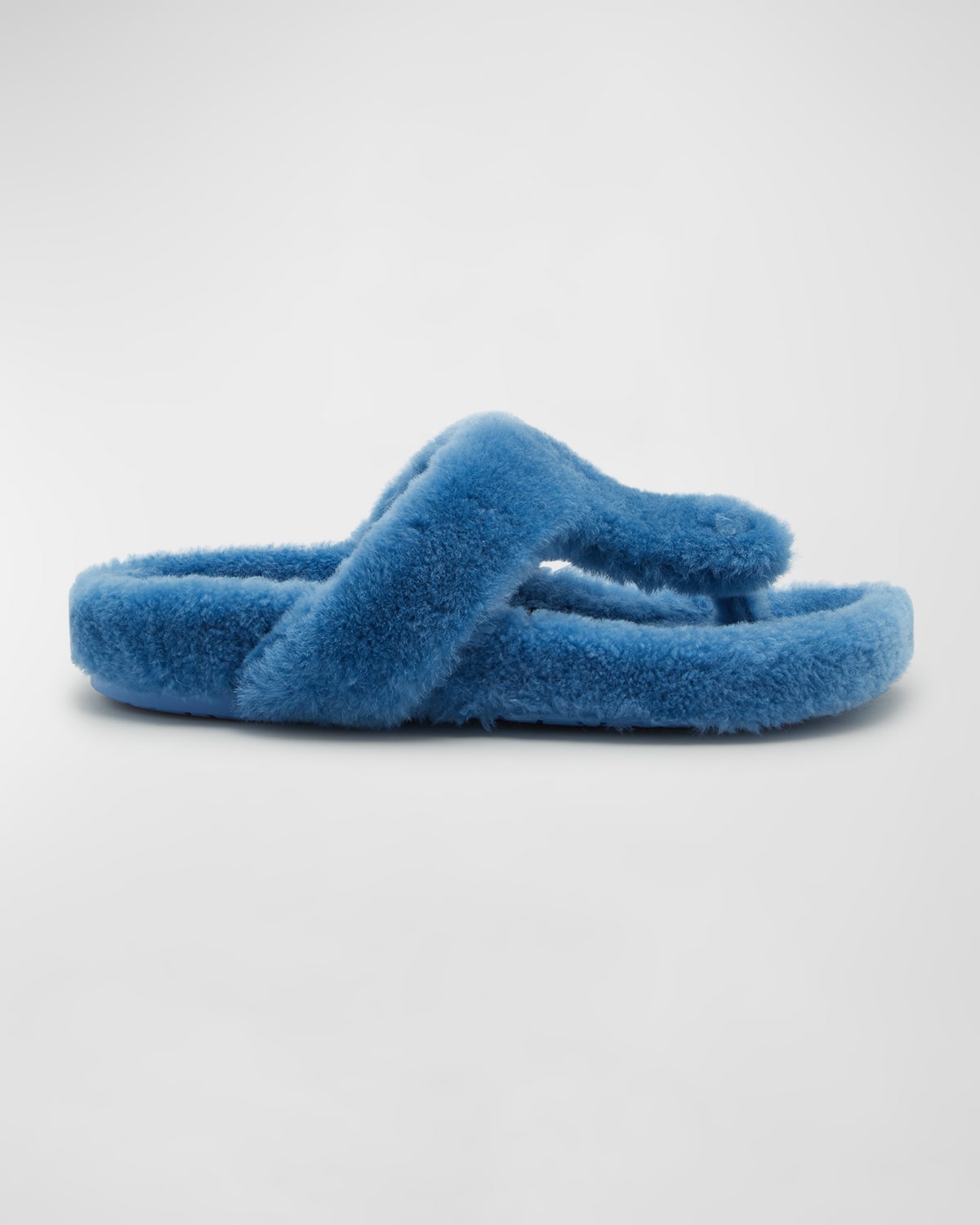 Loewe Ease Shearling Thong Sandals In 4774 Lt Denim Blu