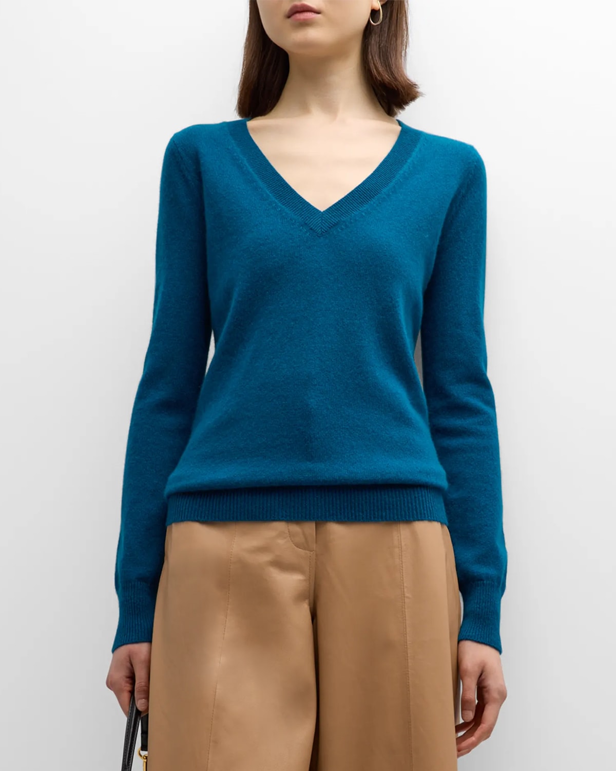 Neiman Marcus Cashmere Classic V-neck Sweater In Peacock