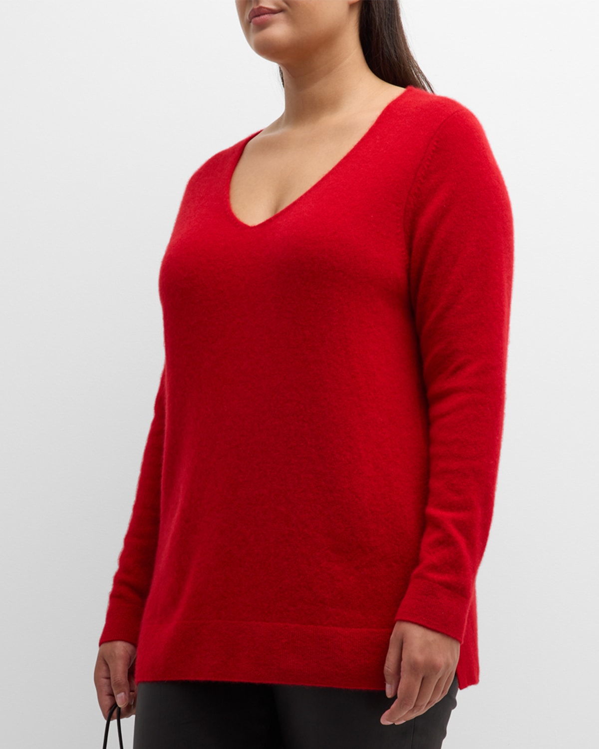 Neiman Marcus Plus Size Cashmere V-neck Sweater In Red
