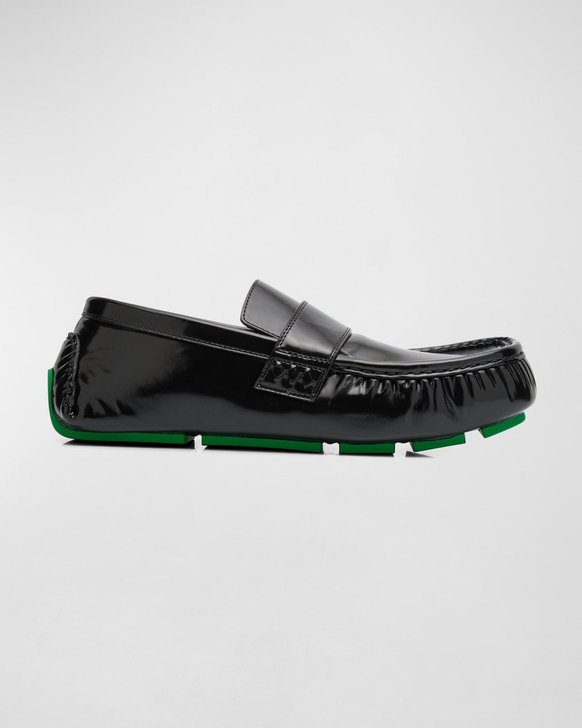 Shop Bottega Veneta Men's Ride Leather Driving Loafers In Nero-pepe