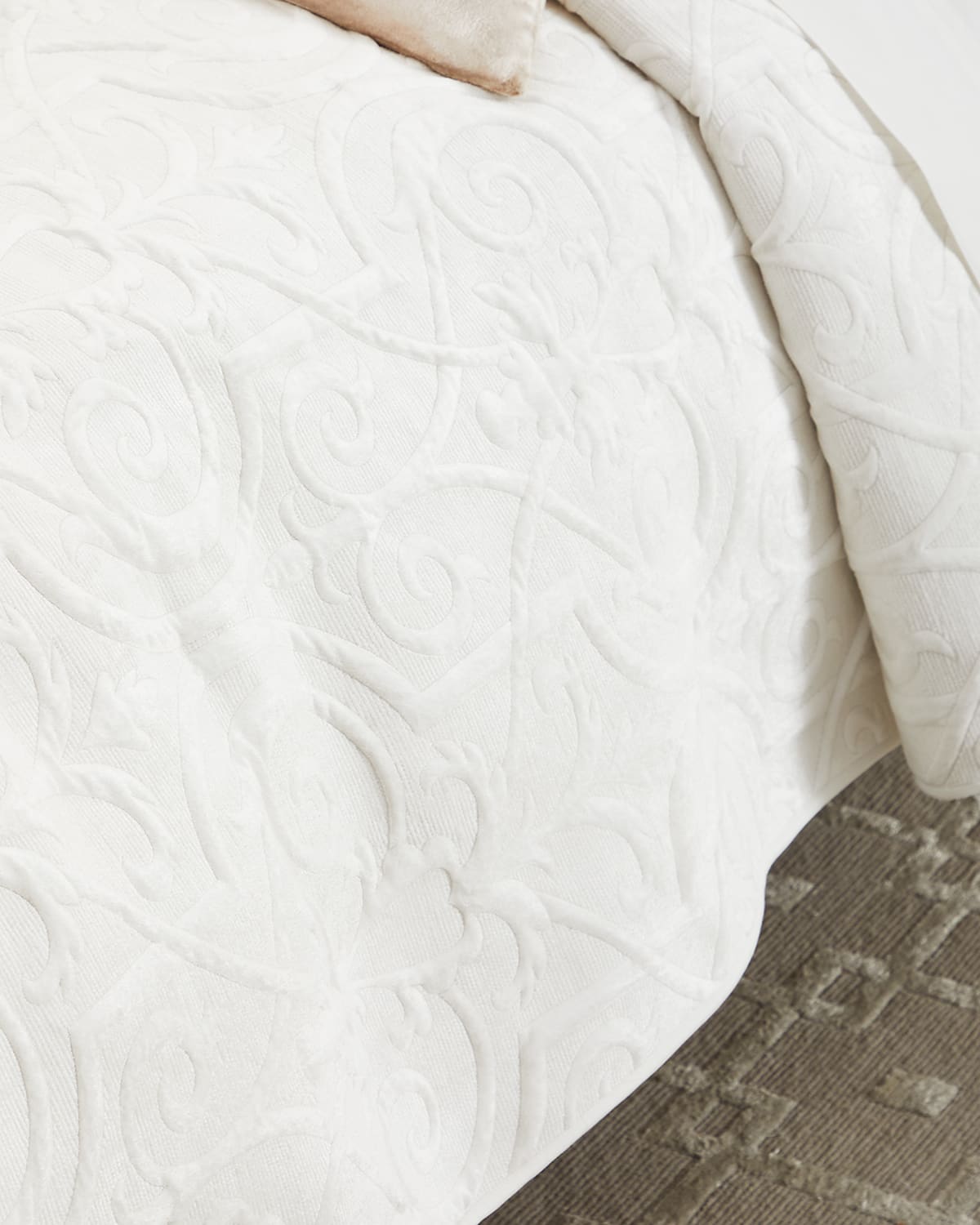 Callisto Home Troyes Renaissance Velvet Queen Coverlet In White