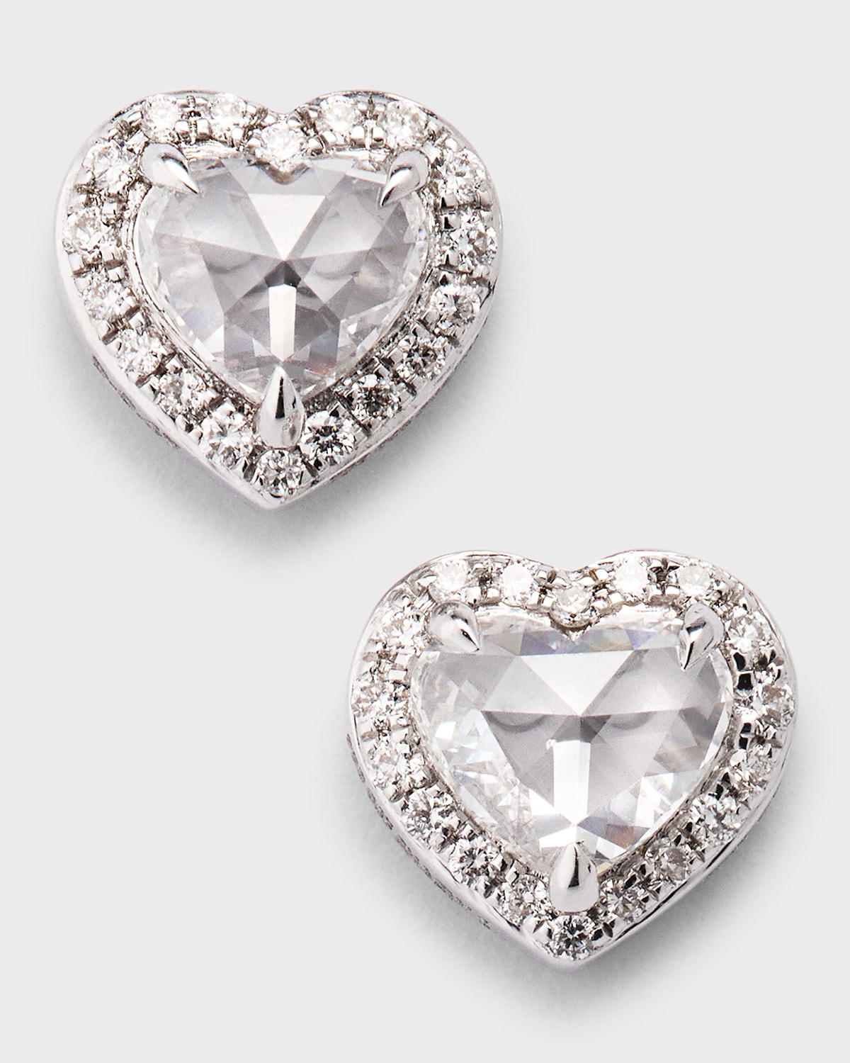 64 Facets 18k White Gold Heart Diamond Stud Earrings