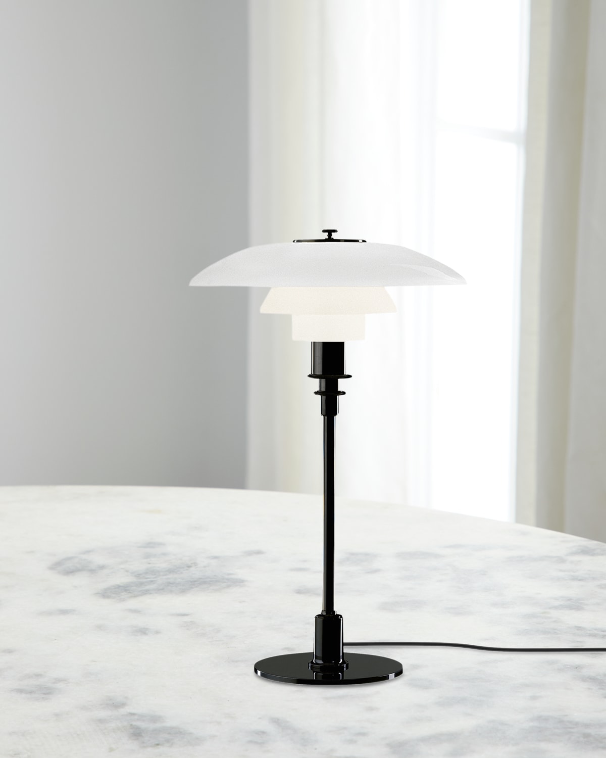 Louis Poulsen Ph 3/2 Table Lamp - 19" In Black Metalized