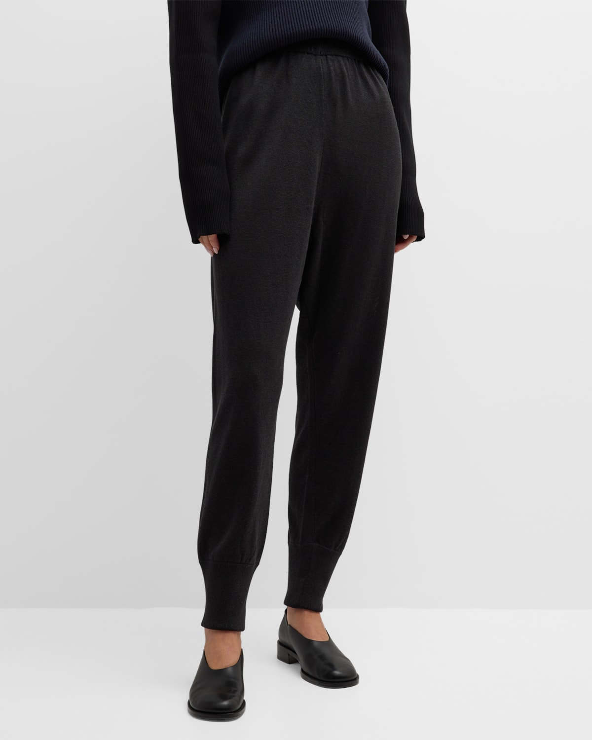 Shop The Row Dalbero Drop-crotch Linen-silk Jogger Pants In Black