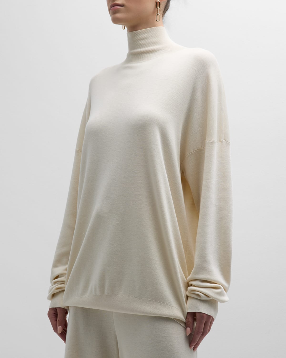 The Row Diye Silk-cotton Turtleneck Sweater In Porcelain