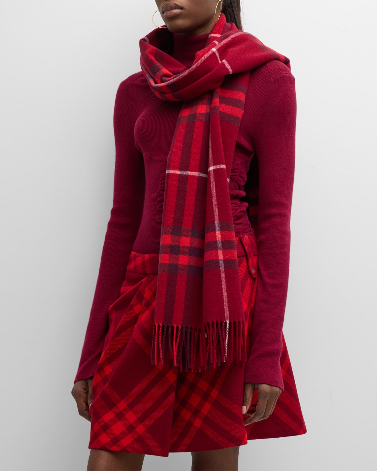 Burberry Giant Check Cashmere Scarf In Ripple Knight