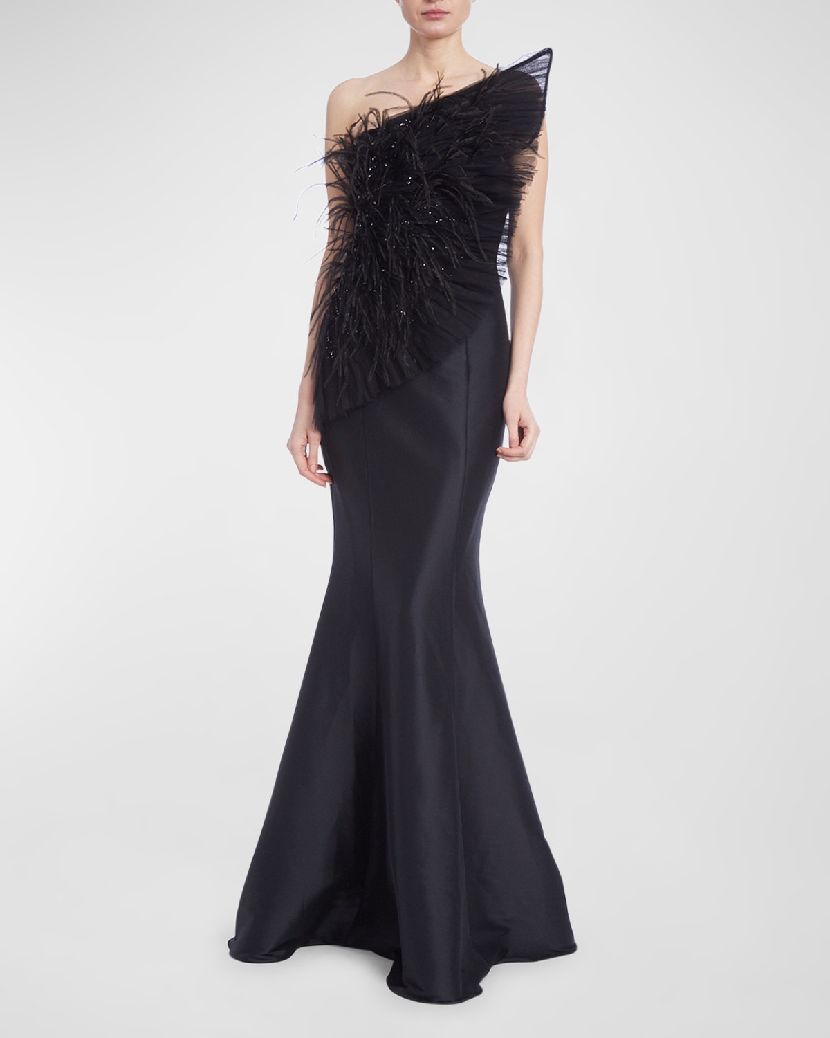 BADGLEY MISCHKA STRAPLESS FEATHER RUFFLE MERMAID GOWN