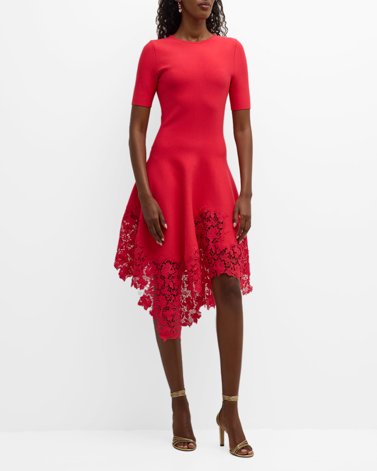 Shop Oscar De La Renta Asymmetric Gardenia Guipure-hem Short-sleeve Knit Dress In Cerise