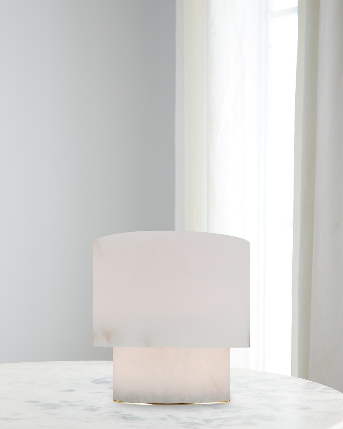 Visual Comfort Signature Una Table Lamp By Kelly Wearstler In White