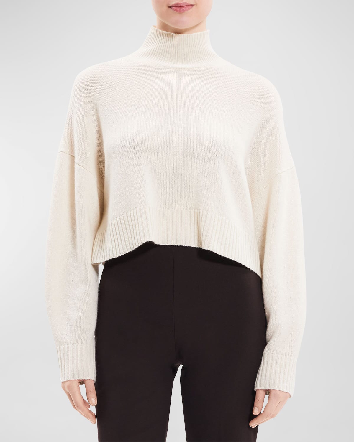 Shop Theory Cropped Cashmere Pullover Sweater In Iv