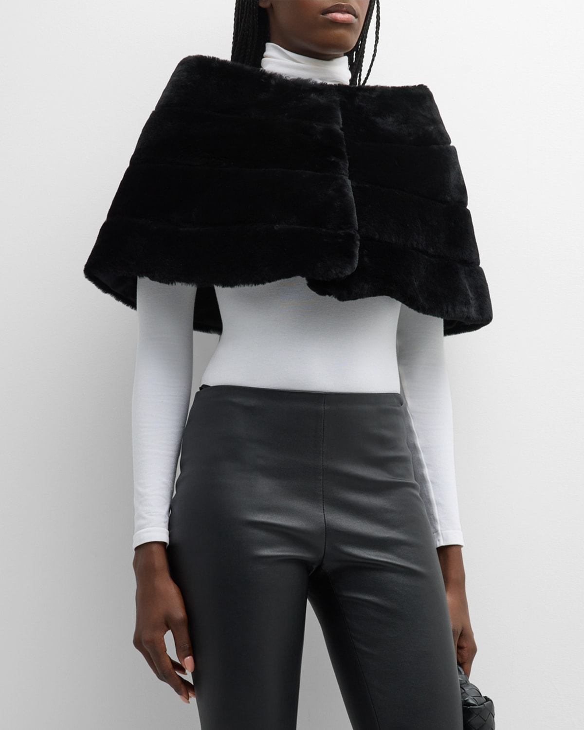 Gorski Horizontal Lamb Shearling Cape In Black