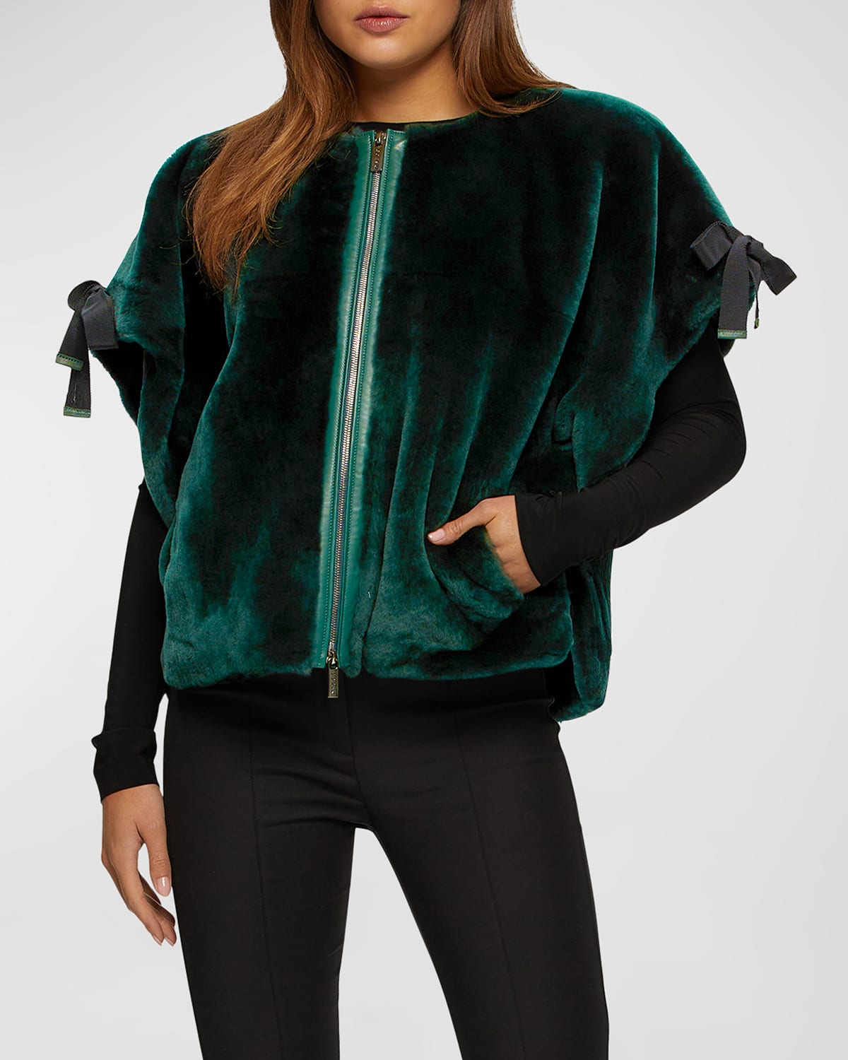 Gorski Bow Short-sleeve Lamb Shearling Collarless Jacket In Emerald