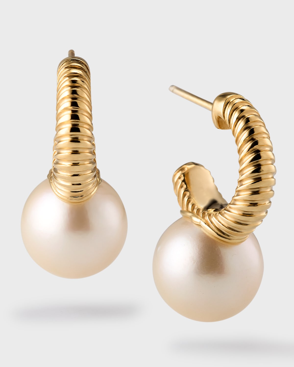 Retrouvai Classic Modern Love Pearl Hoop Earrings