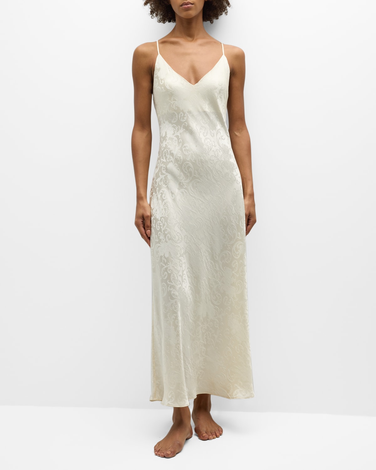 Ines V-Neck Floral Jacquard Nightgown