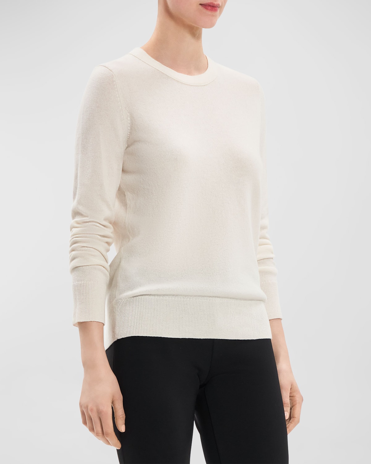 Shop Theory Kaylenna Cashmere Crewneck Sweater In Iv