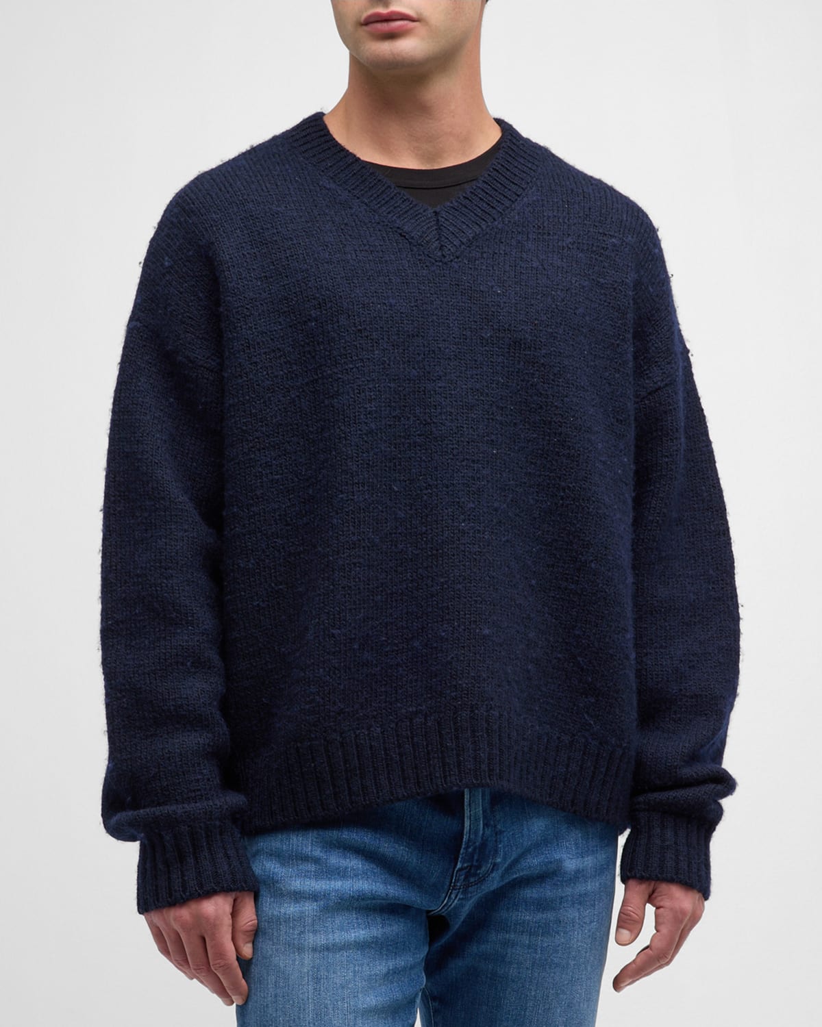 Shop Frame Men's Chunky V-neck Sweater In Navy
