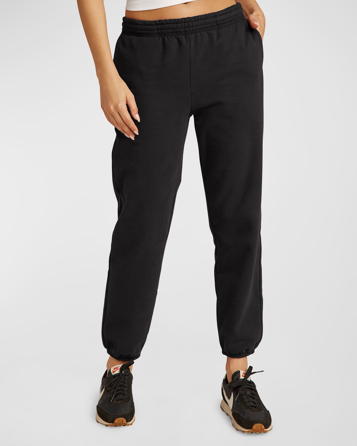Beyond Yoga On The Go Joggers In Black