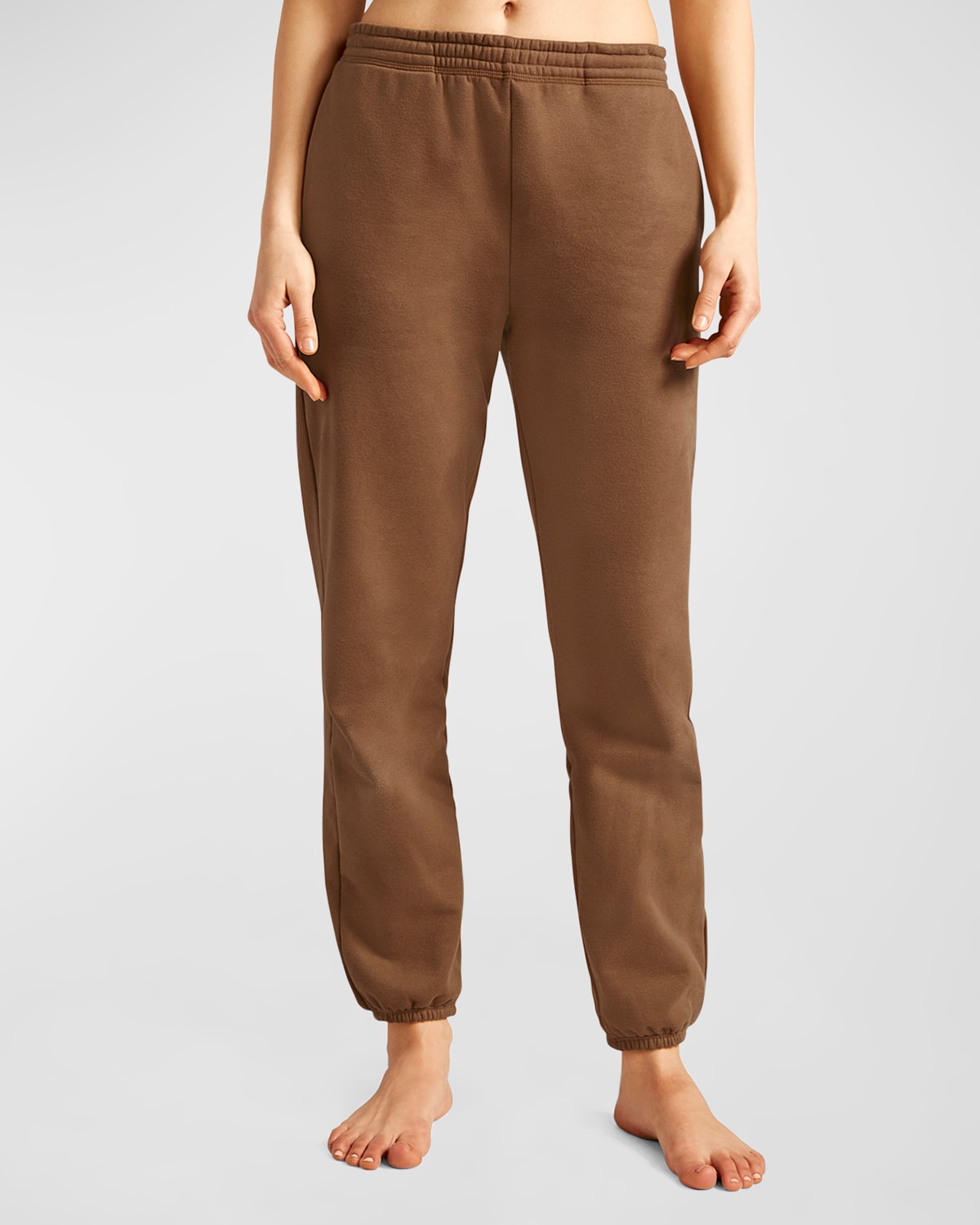Beyond Yoga On The Go Joggers In Toffee