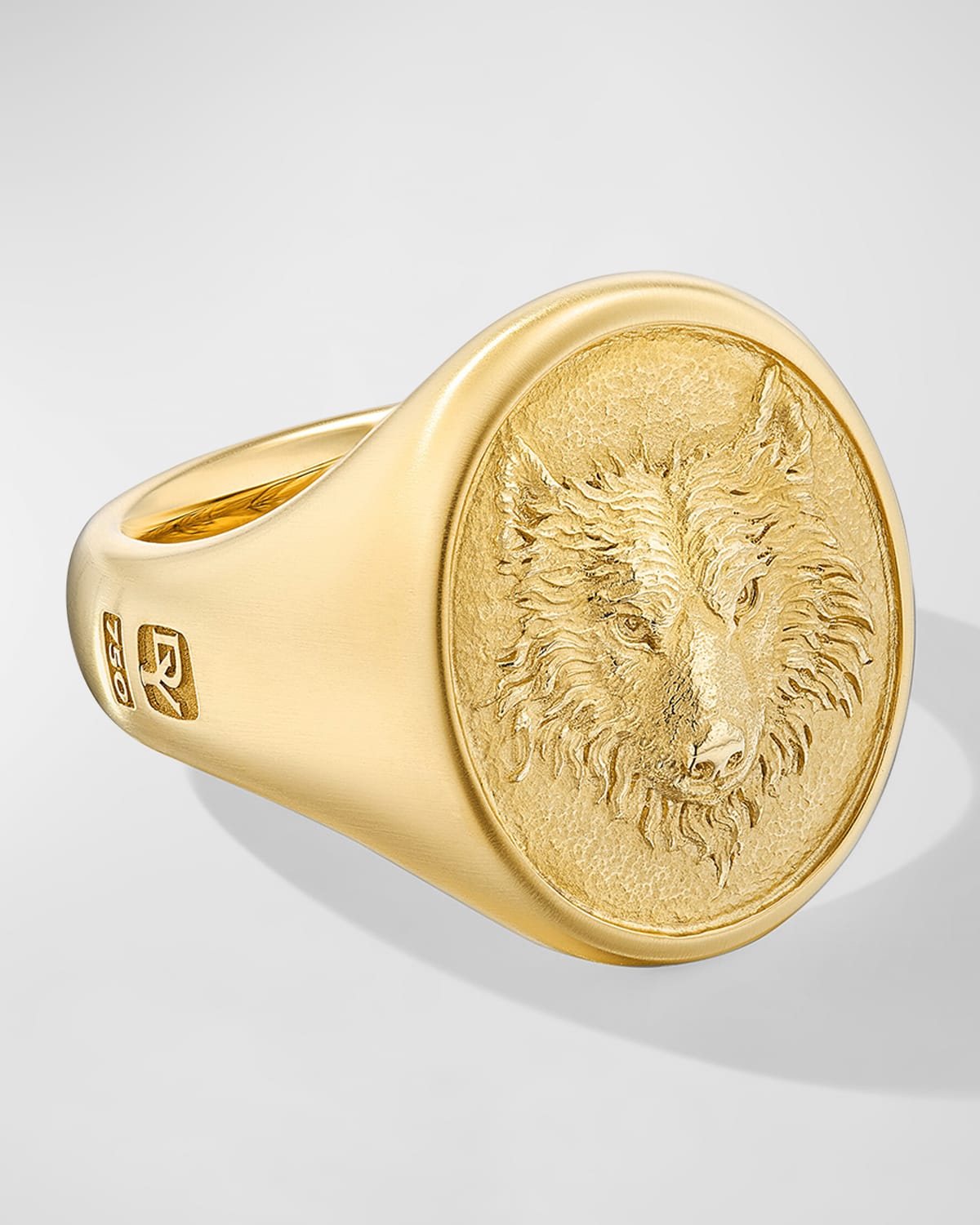 Men's Petrvs Wolf Signet Ring in 18K Gold, 21.5mm