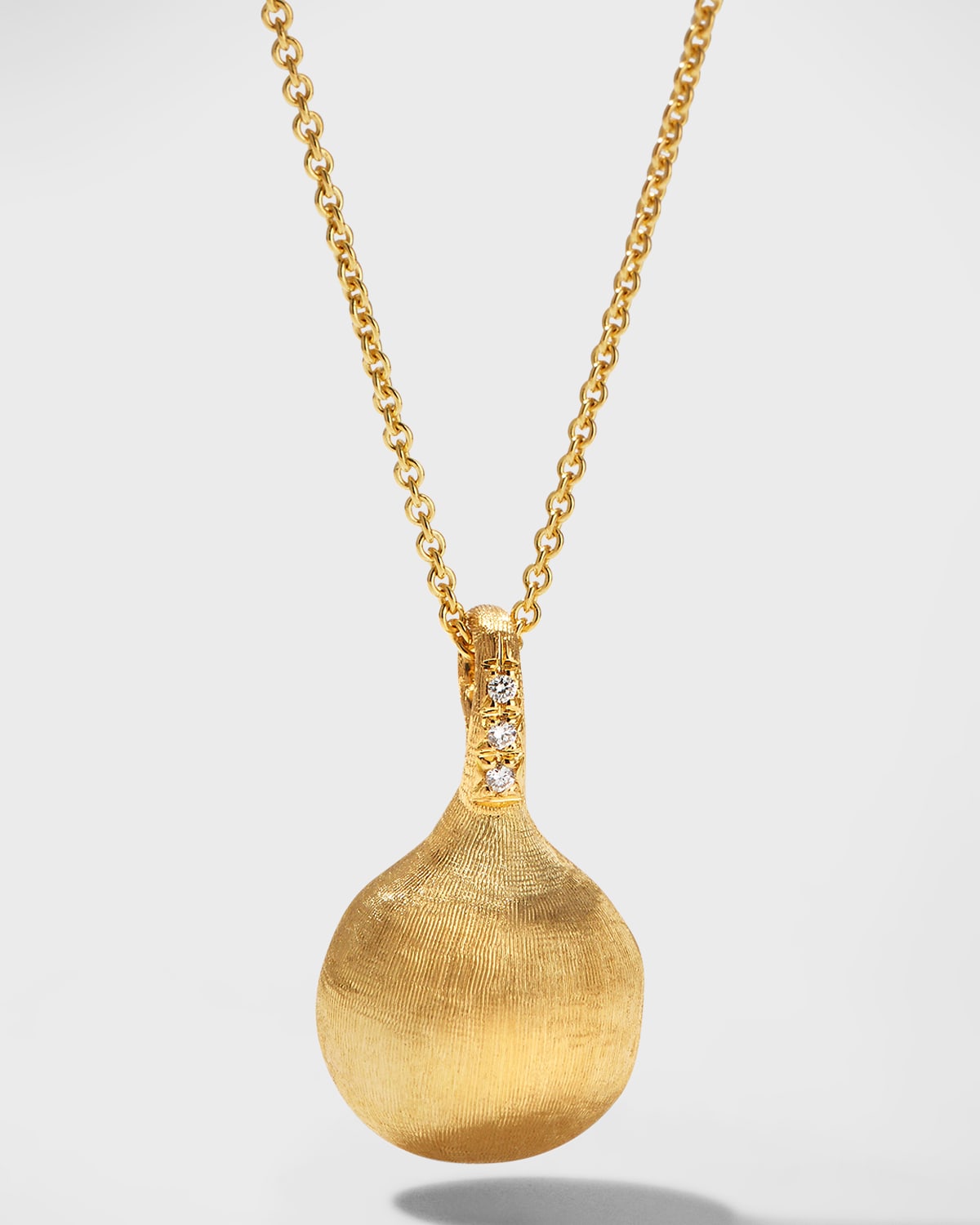 18K Africa Gold Pendant Necklace