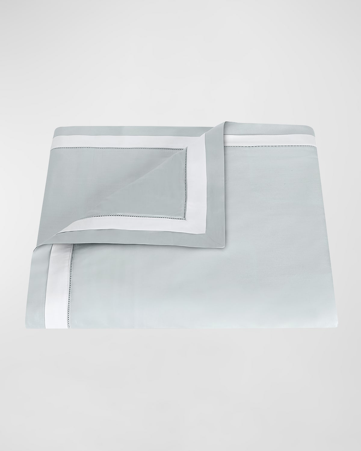 Matouk Ambrose 600 Thread Count Cotton Sateen Duvet Cover In Pool/bone