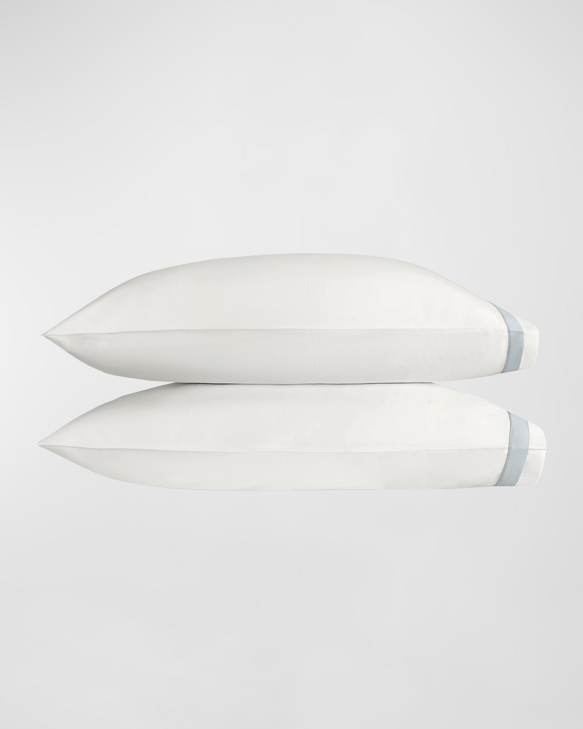 Matouk Felix Set Of 2 600 Thread Count Cotton Percale Pillowcases In Bone/pool