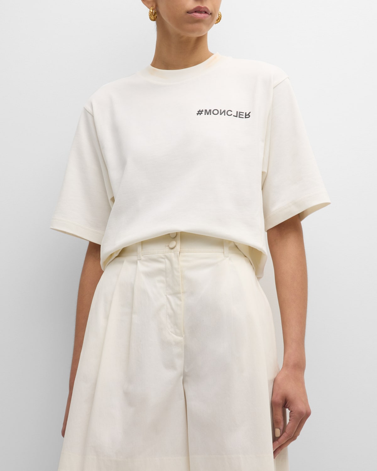 Shop Moncler Logo Short-sleeve T-shirt In Cream