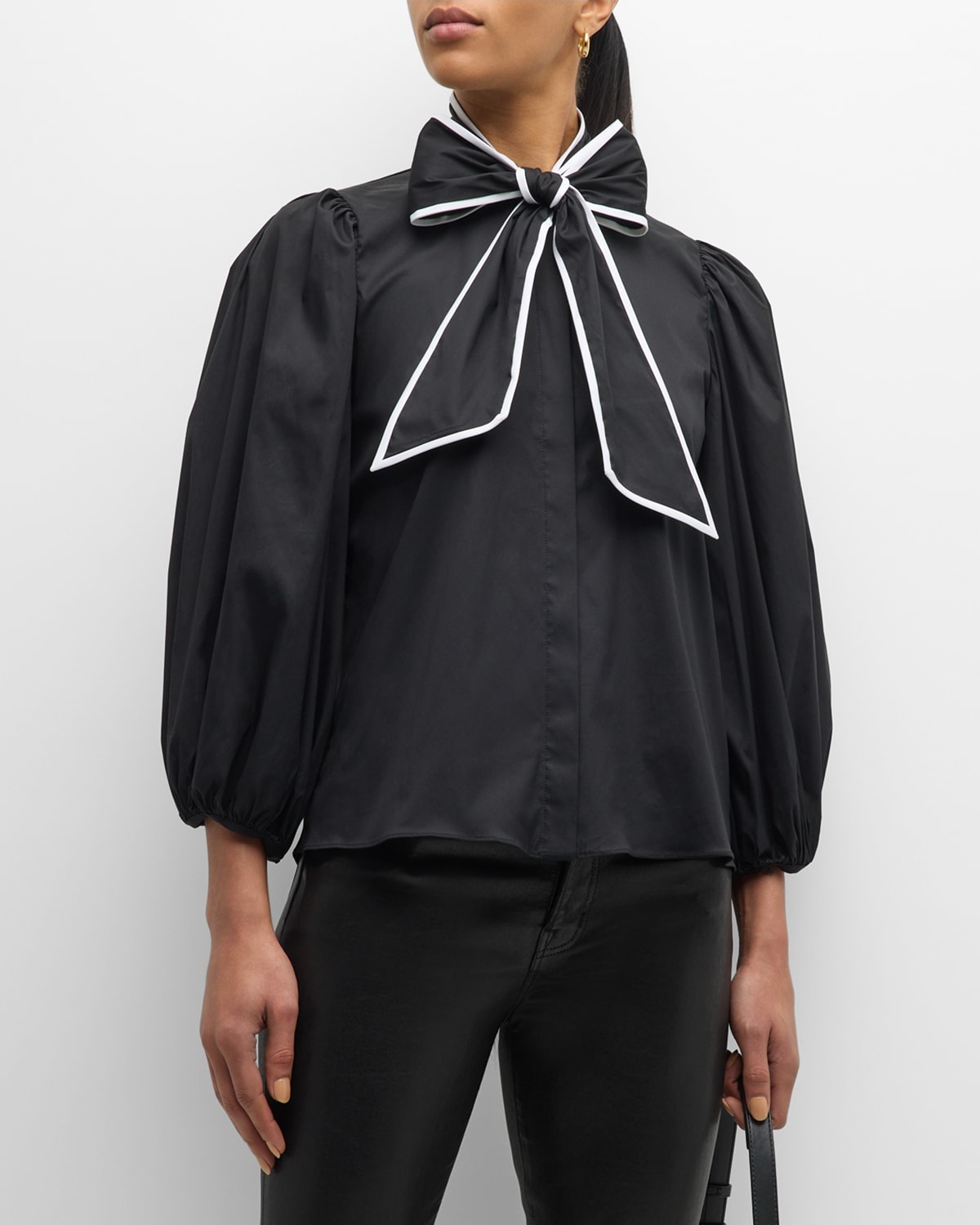 Shop Alice And Olivia Lou Bowtie Button-front Poplin Blouse In Black/off White